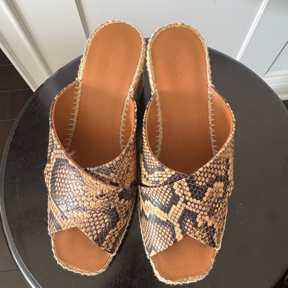 VINCE GAELAN Snake Print Crisscross Espadrille Wedge Mules Size 9 Pre- Owned